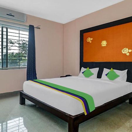 Grand Jp Inn Near 2 Km From Gundlupet Bus Stand Ngoại thất bức ảnh