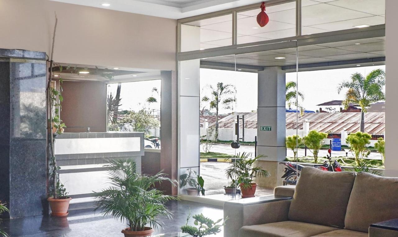 Grand Jp Inn Near 2 Km From Gundlupet Bus Stand Ngoại thất bức ảnh