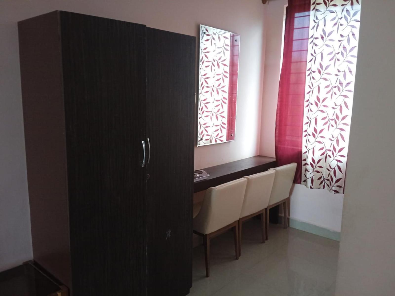 Grand Jp Inn Near 2 Km From Gundlupet Bus Stand Ngoại thất bức ảnh